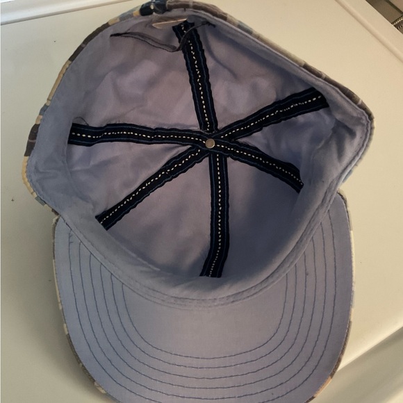 Hat - Picture 3 of 3